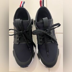 Women black Moncle Sneakers
